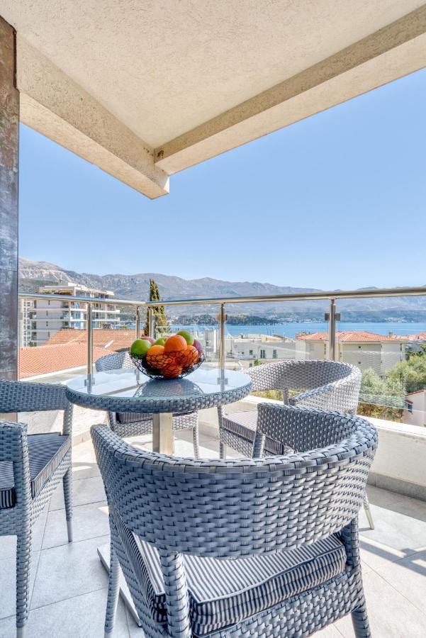 Apartment With A View Budva Exteriör bild